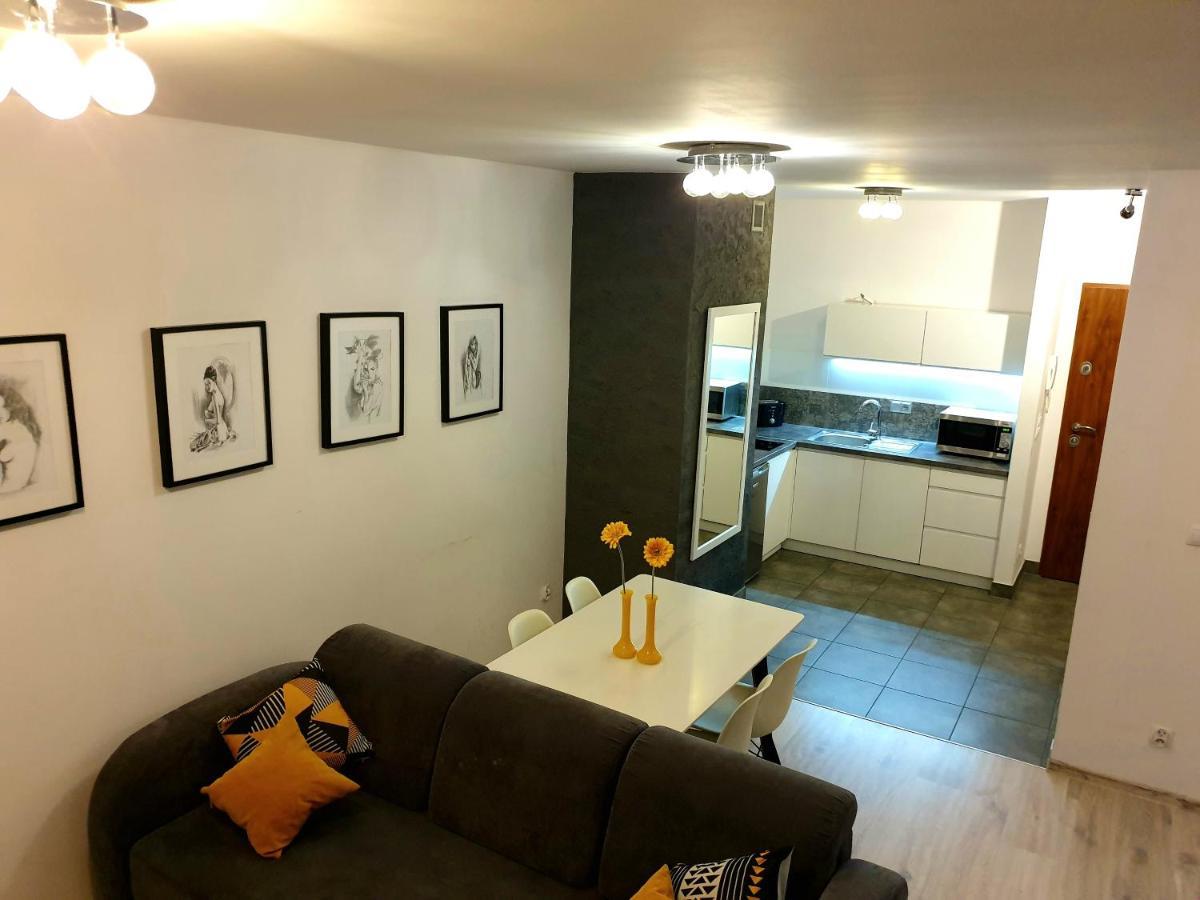 Tk Apartments Grabiszynska Breslavia Exterior foto